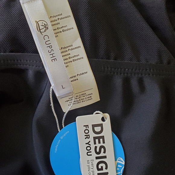 CUPSHE Women V Neck One Piece Swimsuit Wrapped Mesh Tummy Control Bathing Suit - Picture 6 of 6